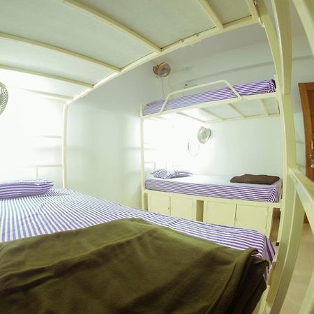 Bonds Hostel Candolim Exterior photo